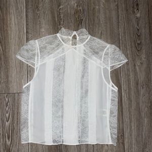 Alice and Olivia White Embroidered Top w Sleeves Sz 4. Wore it once! No Flaws!